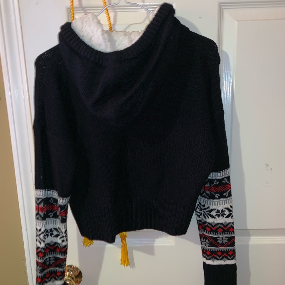 Sweater - Picture 3 of 3
